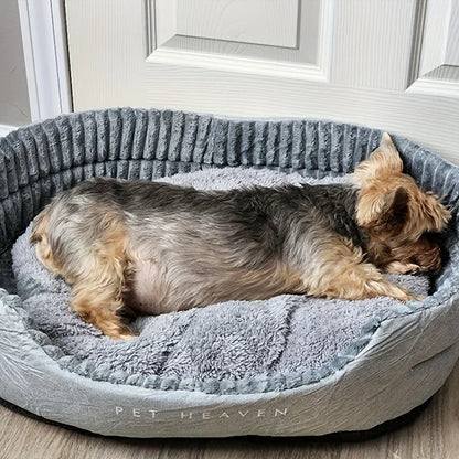 Super Soft Plush Donut Cat Bed – Washable & Comfortable